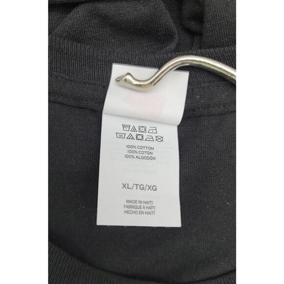 Hanes Men XL Graphic Black Cotton T-Shirt American Flag "These Colors Don't Run" - Picture 5 of 5